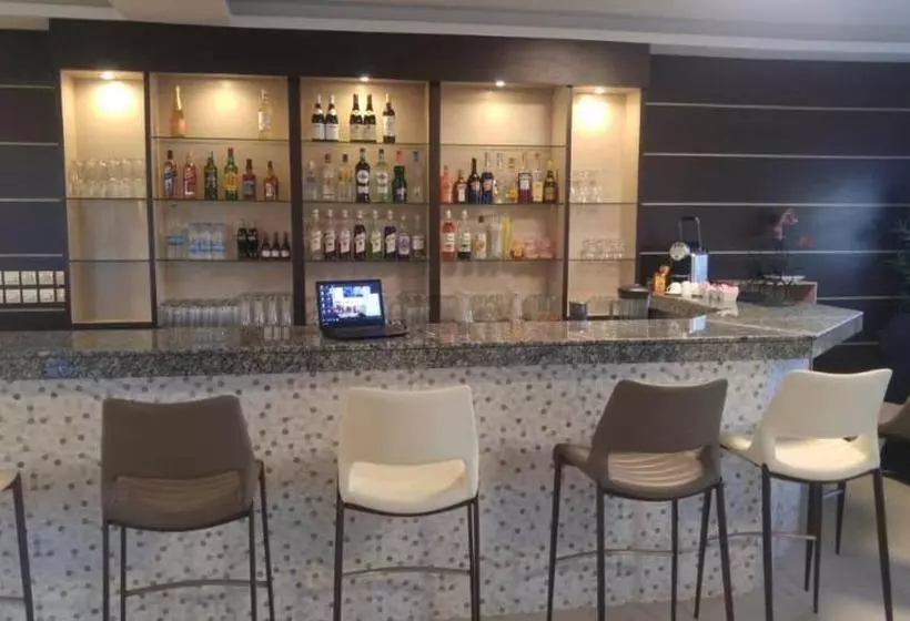 هتل Lorenzo Hôtel Abidjan