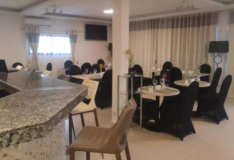 هتل Lorenzo Hôtel Abidjan