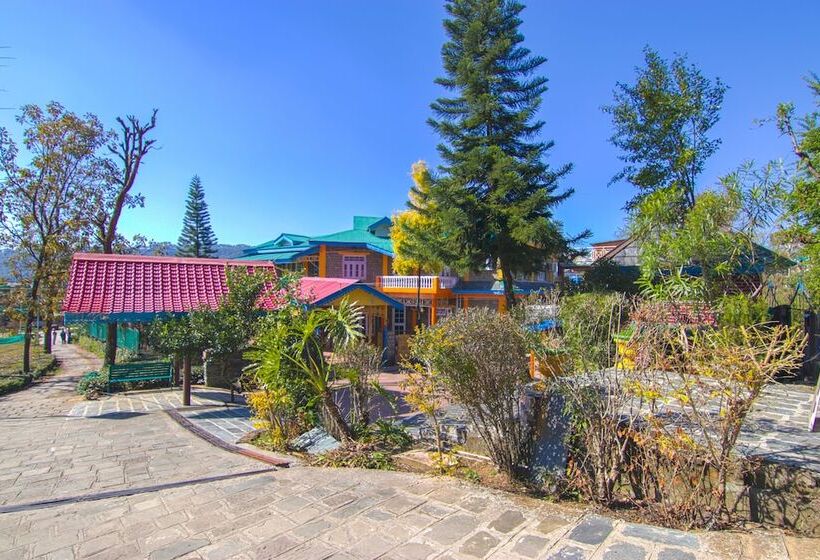 هتل Royal Green Buds