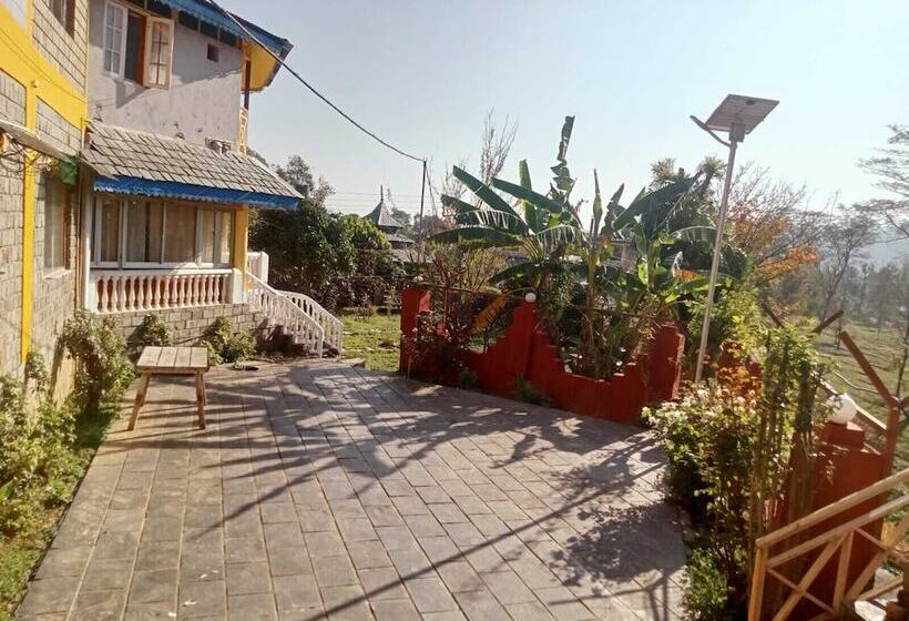 هتل Royal Green Buds