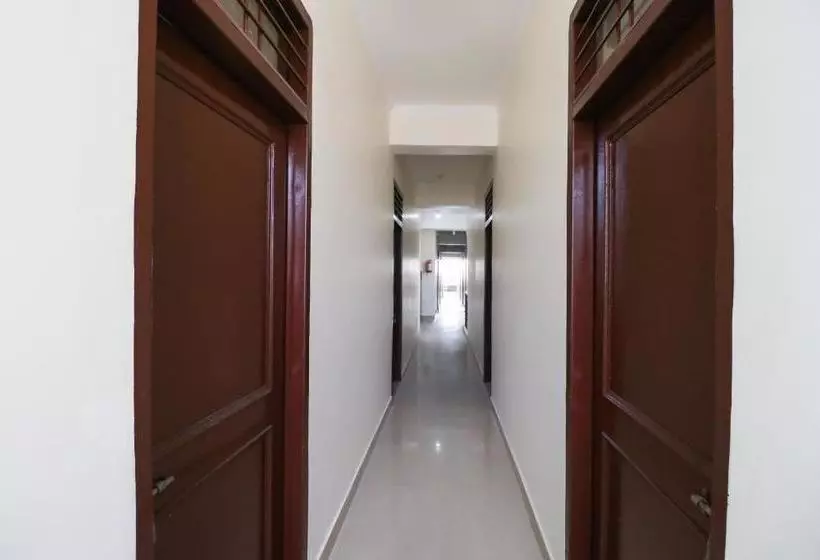 هتل Spot On 49224 Baddi Guest House