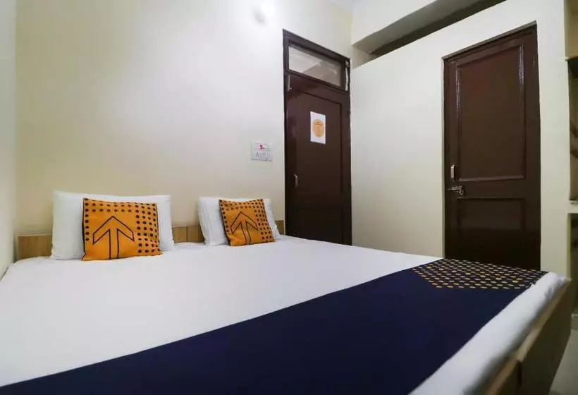 هتل Spot On 49224 Baddi Guest House