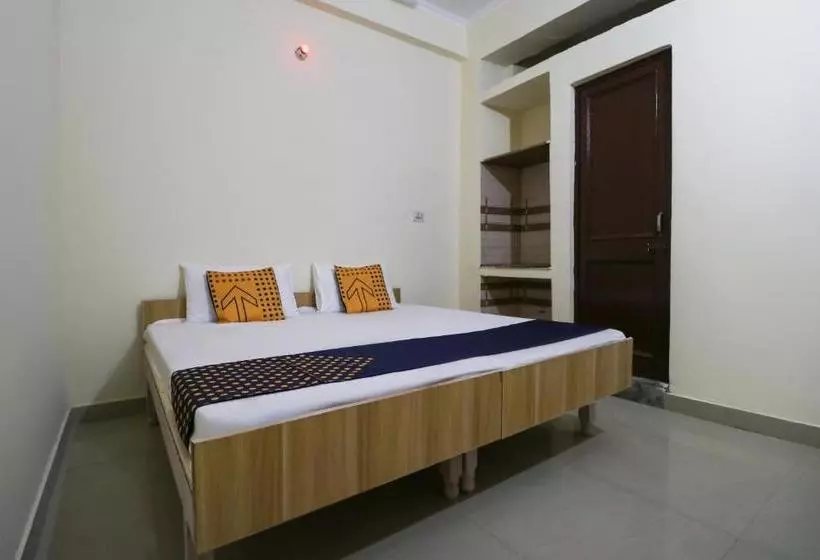 هتل Spot On 49224 Baddi Guest House