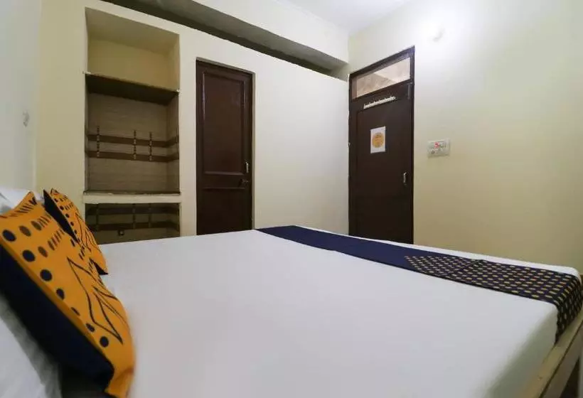 هتل Spot On 49224 Baddi Guest House