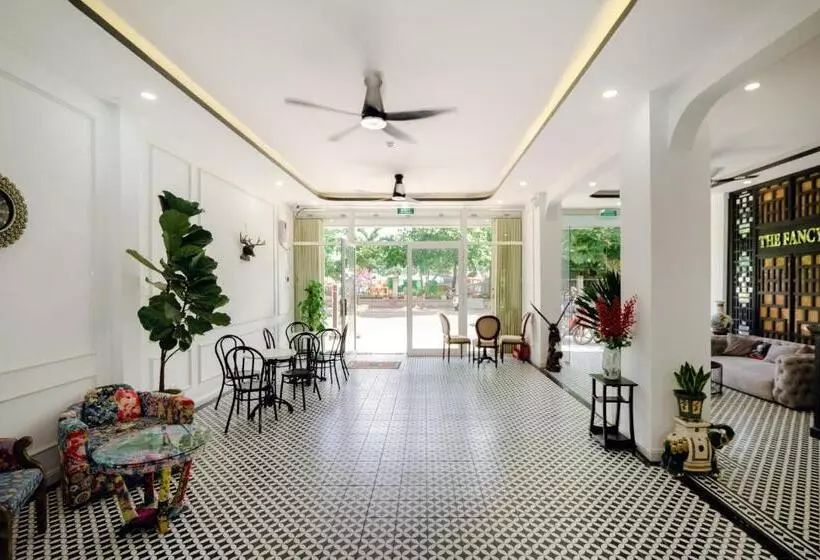 هتل The Fancy House