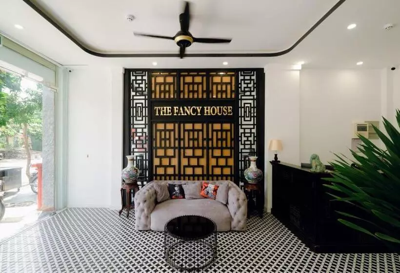 هتل The Fancy House