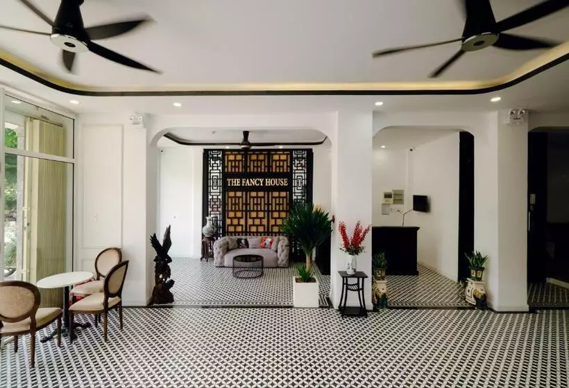 هتل The Fancy House