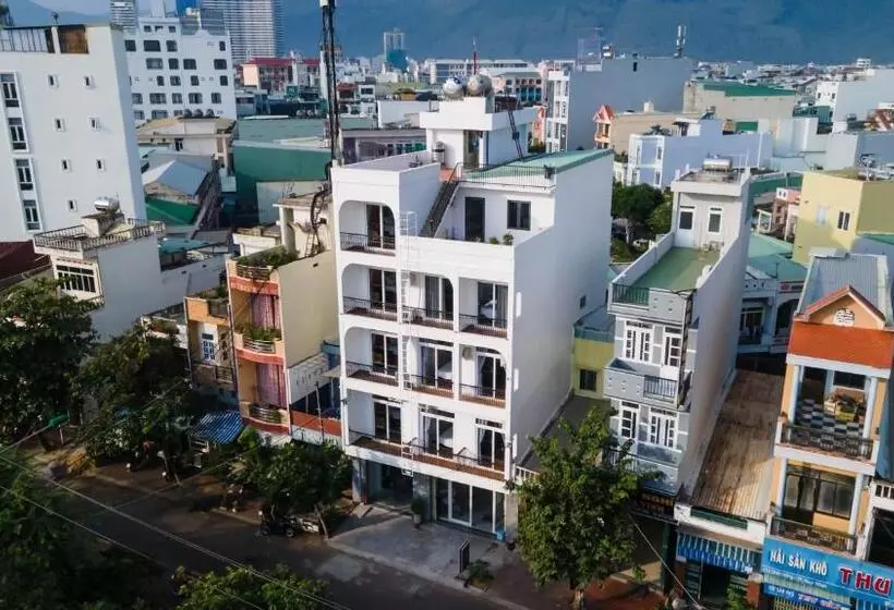 هتل The Fancy House