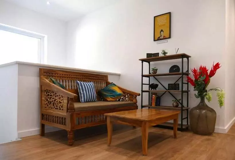 ペンション Sanskriti