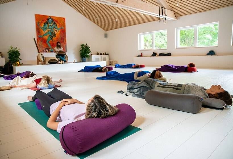 بنسيون Sanskriti