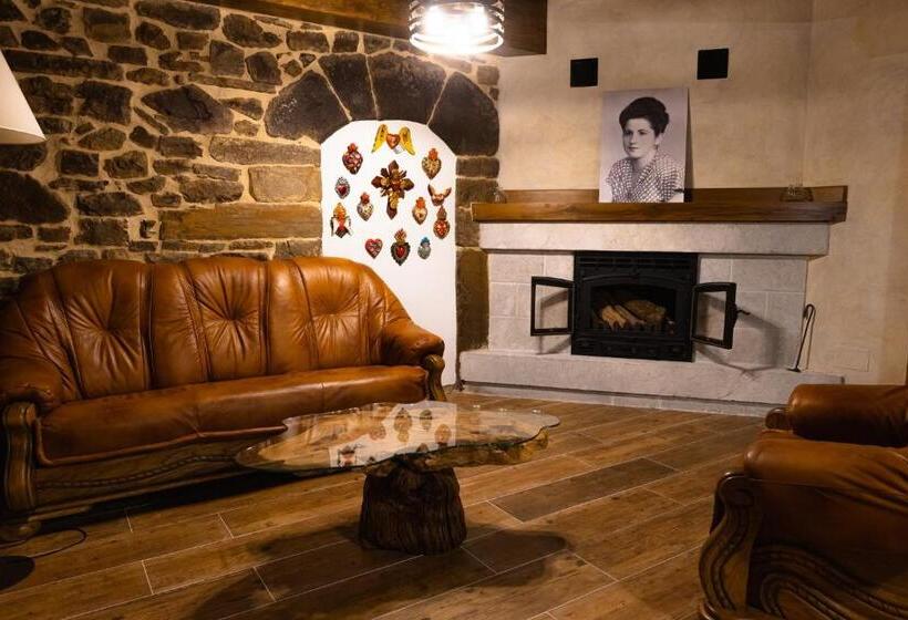 هاستل Posada Villa Matilde