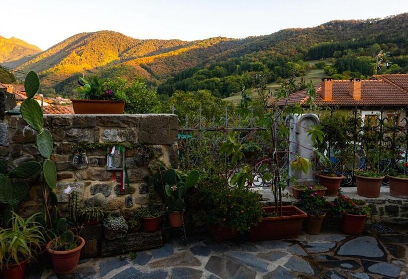 هاستل Posada Villa Matilde