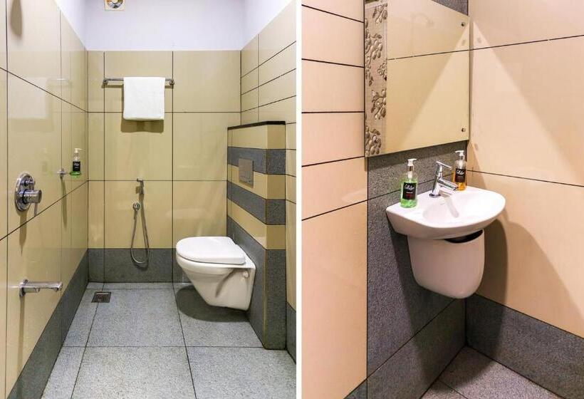 Hotel Collection O Marhaba Govindapuram