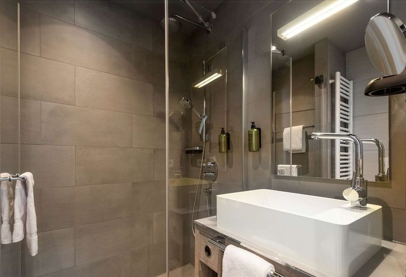 Flightgate Munich Airport Hotel, A Member Of Radisson Individuals