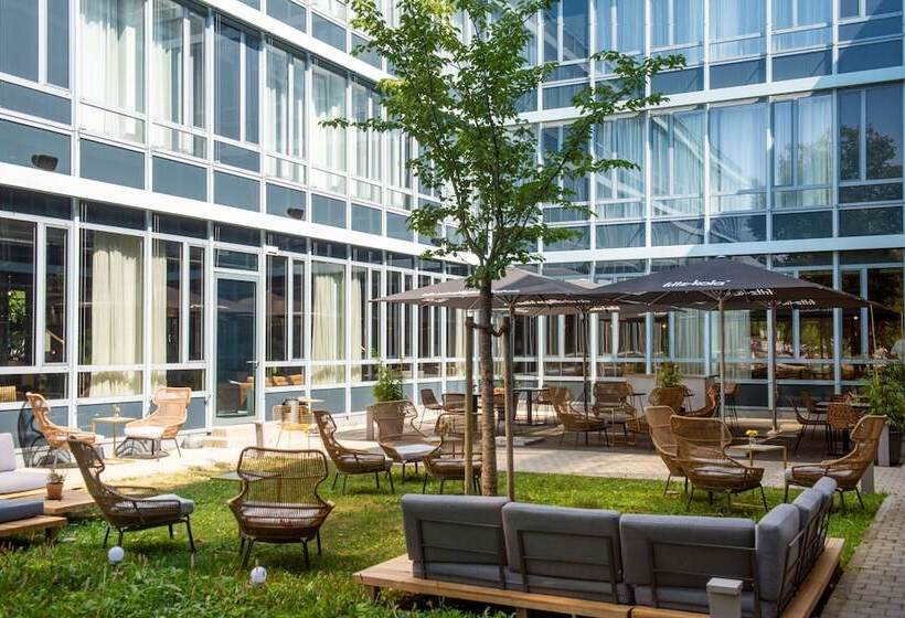 Flightgate Munich Airport Hotel, A Member Of Radisson Individuals