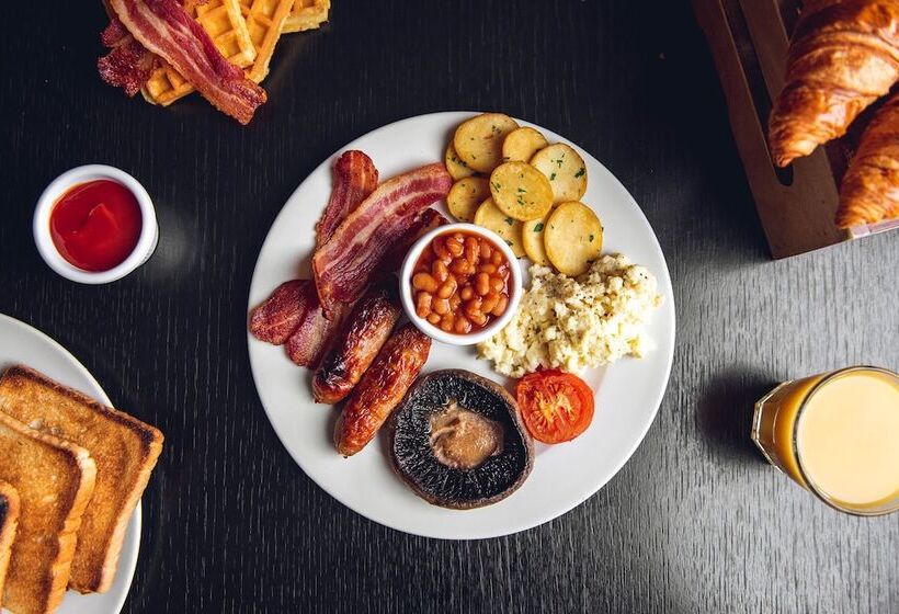 Village Hotel Basingstoke