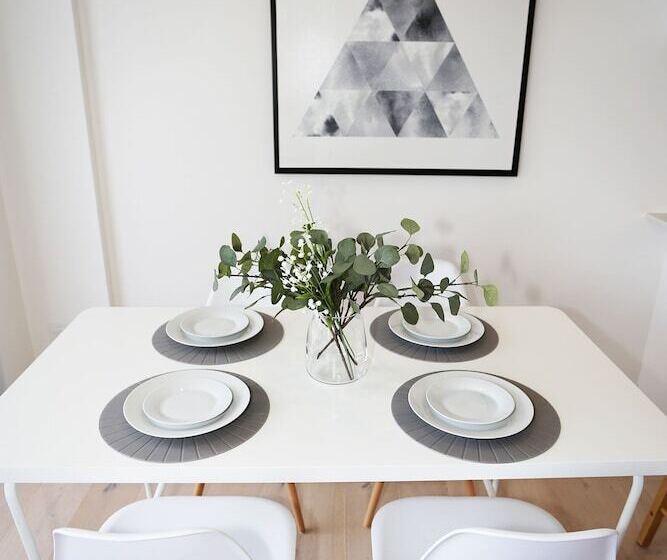 Hostrelax Residences On Merivale