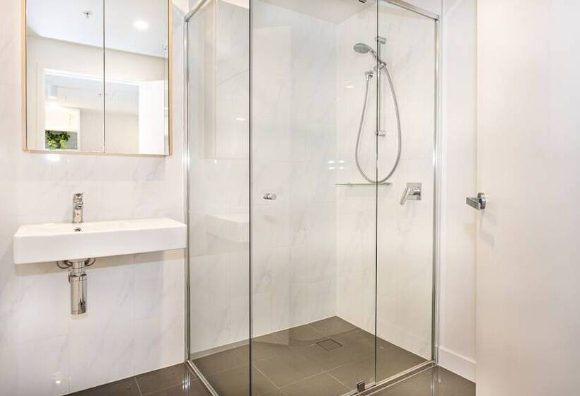 Hostrelax Residences On Merivale