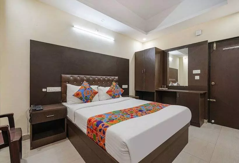 Hotel Fabexpress Metro Gs Comforts