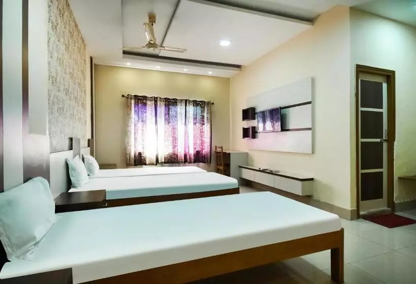 ホテル Spot On 60915 Akash Guest House