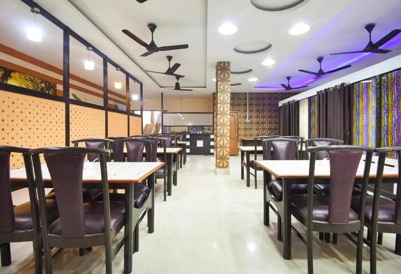 فندق Spot On 60915 Akash Guest House