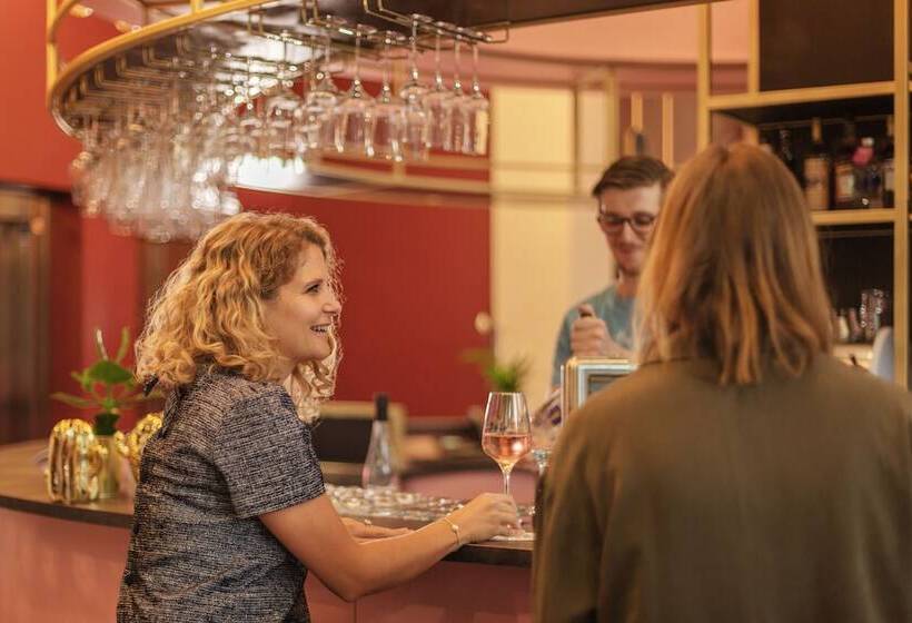 בית מלון כפרי Holiday Inn The Niu, Loco Munich North, An Ihg