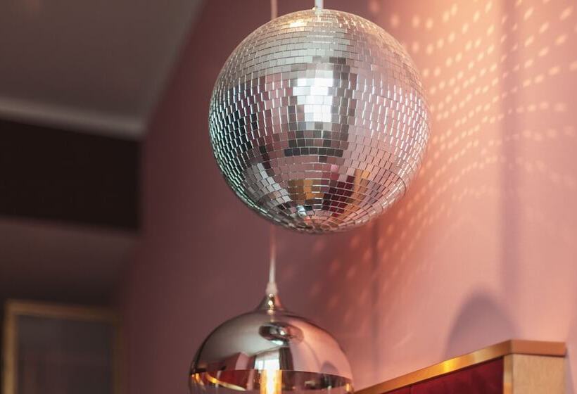 בית מלון כפרי Holiday Inn The Niu, Loco Munich North, An Ihg