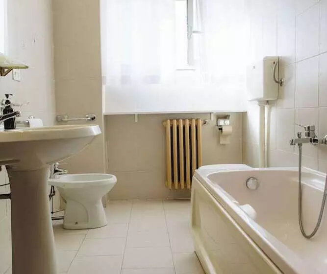 Uniho Hostel