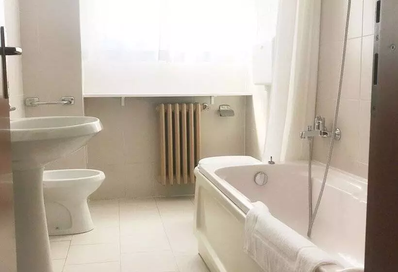 Uniho Hostel