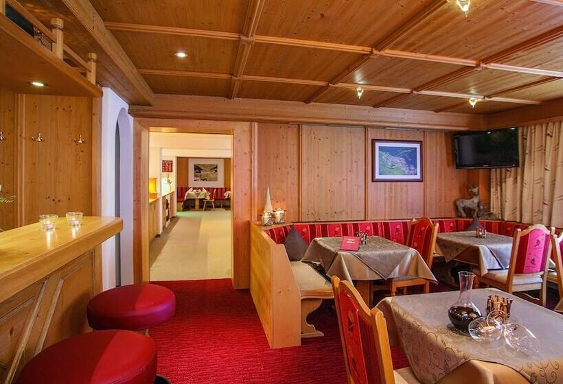 Hotel Garni Chasa Sulai