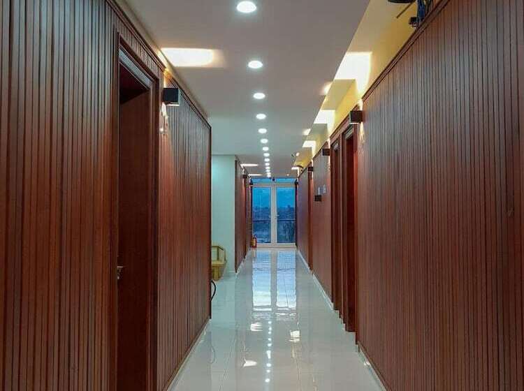 بنسيون Montagne Regency