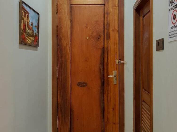 بنسيون Montagne Regency