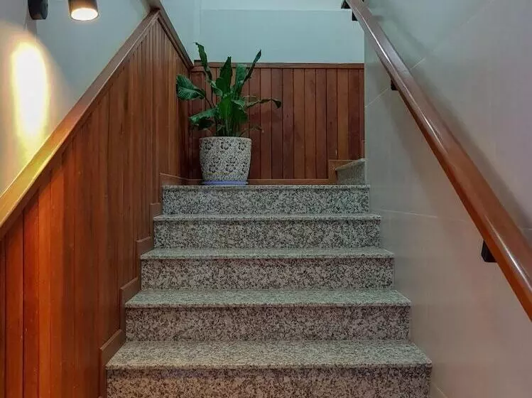 پانسیون Montagne Regency