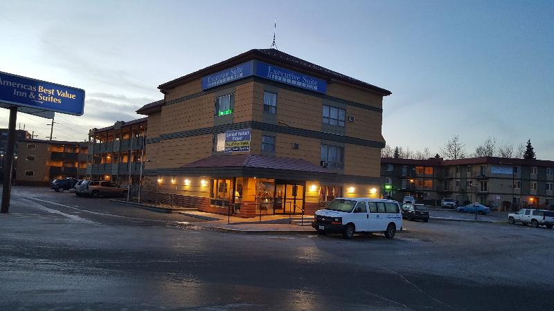 ホテル Americas Best Value Inn & Suites Anchorage Airport