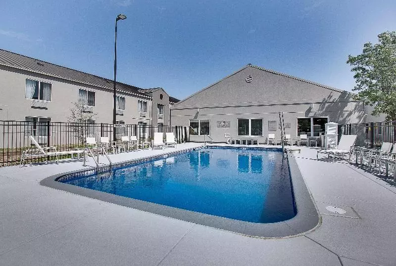 酒店 Country Inn & Suites By Radisson, Wichita East, Ks