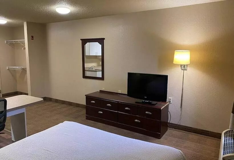 Отель Suburban Studios Auburn Hills   Detroit