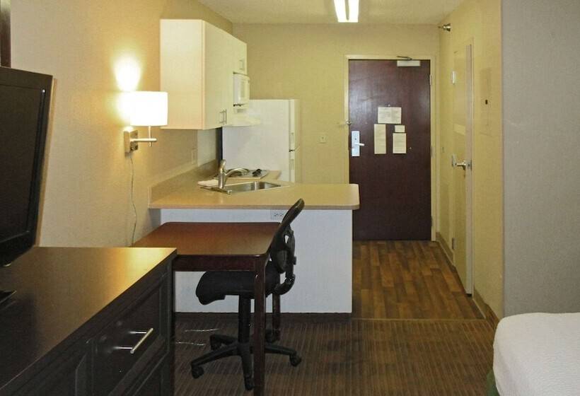 Отель Suburban Studios Minneapolis Bloomington