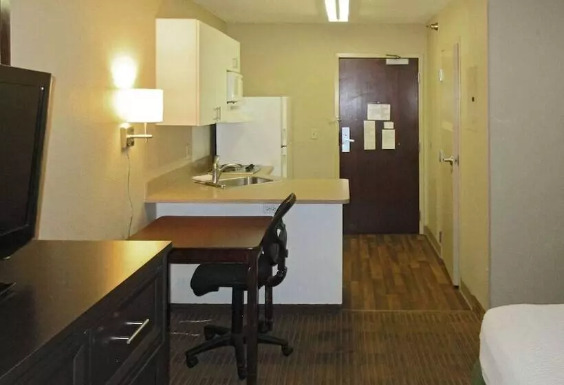 ホテル Suburban Studios Minneapolis Bloomington