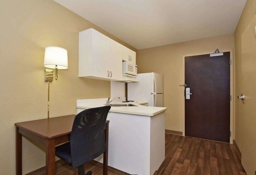 בית מלון כפרי Suburban Studios Minneapolis Bloomington