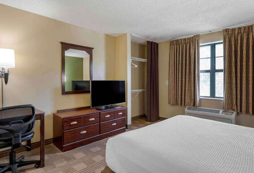 Отель Extended Stay America Suites  Santa Barbara  Calle Real