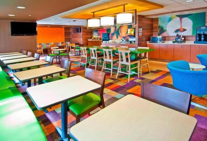 هتل Fairfield Inn & Suites Jackson Airport