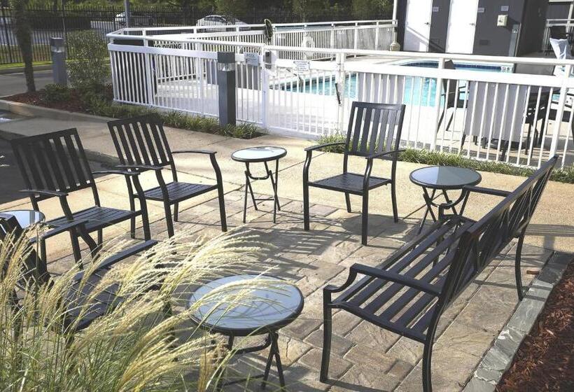 فندق Fairfield Inn & Suites Jackson Airport