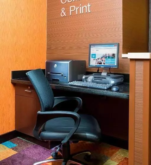 فندق Fairfield Inn & Suites Oshkosh