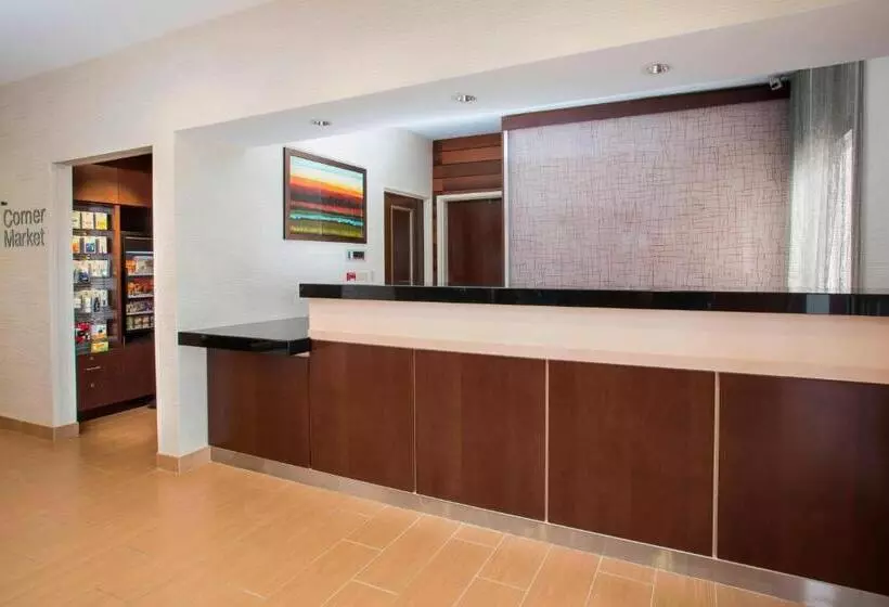 فندق Fairfield Inn & Suites Oshkosh