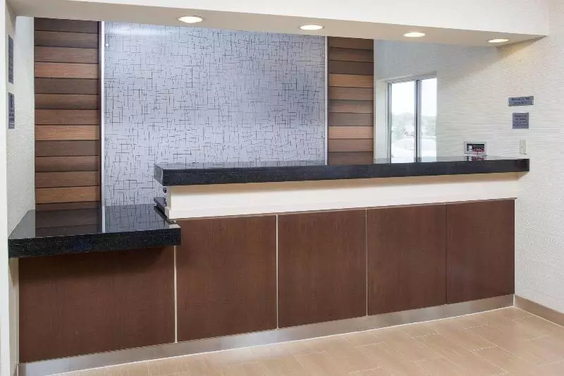 Отель Fairfield Inn & Suites By Marriott Quincy