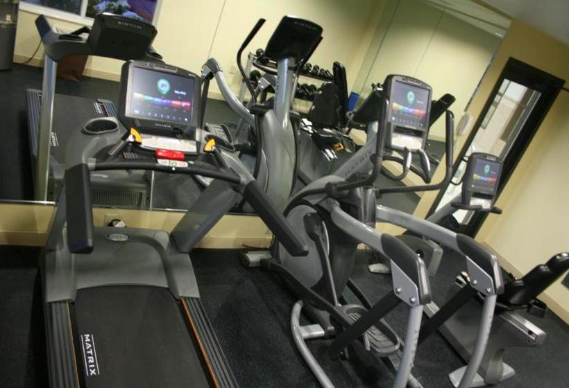 هتل Fairfield Inn & Suites By Marriott