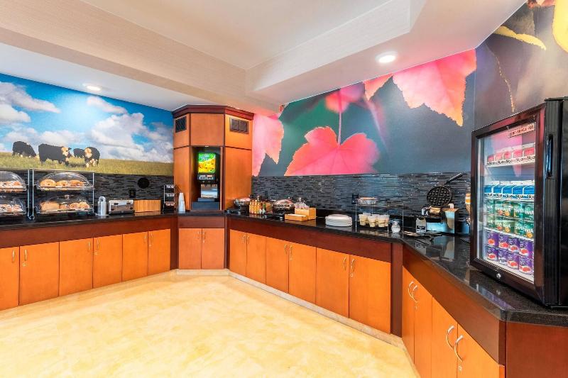 فندق Fairfield Inn & Suites Stevens Point