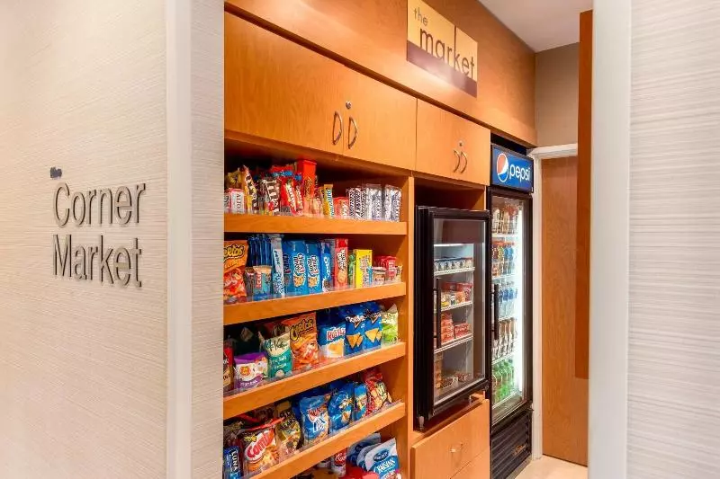 Отель Fairfield Inn & Suites Stevens Point