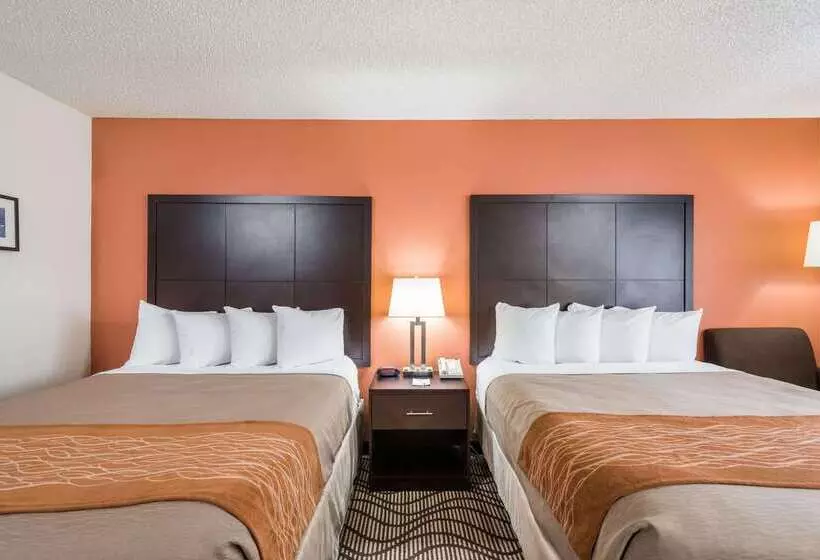 هتل Ramada By Wyndham Coeur D'alene