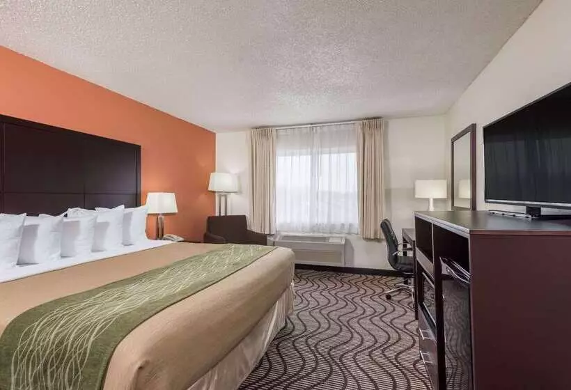 هتل Ramada By Wyndham Coeur D'alene